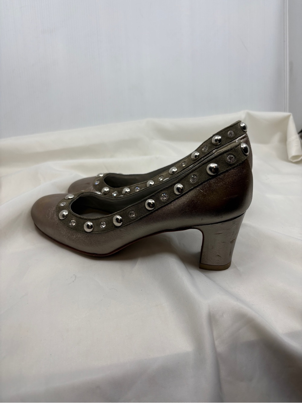 C. Doux Metallic Nickel Nubuck Leather Studded Heels Shoes Size 38